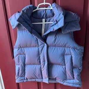Lululemon rare iridescent color Puffer Vest size 6